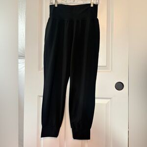 Athleta Black Salutation Jogger in Powervita Size Medium